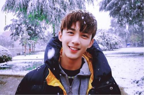 吴磊吃瓜视频最新消息新闻,揭秘娱乐圈幕后真相